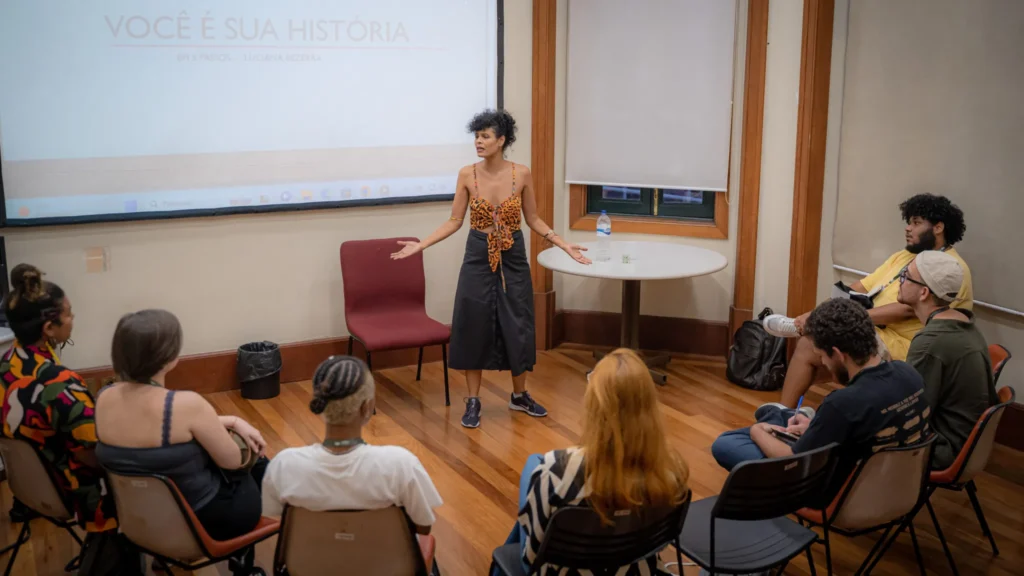 “Roteiros do Arrabalde: oficina de criação suburbana” oferece oportunidade de formação para jovens de periferia | Crédito: Felipe Haua